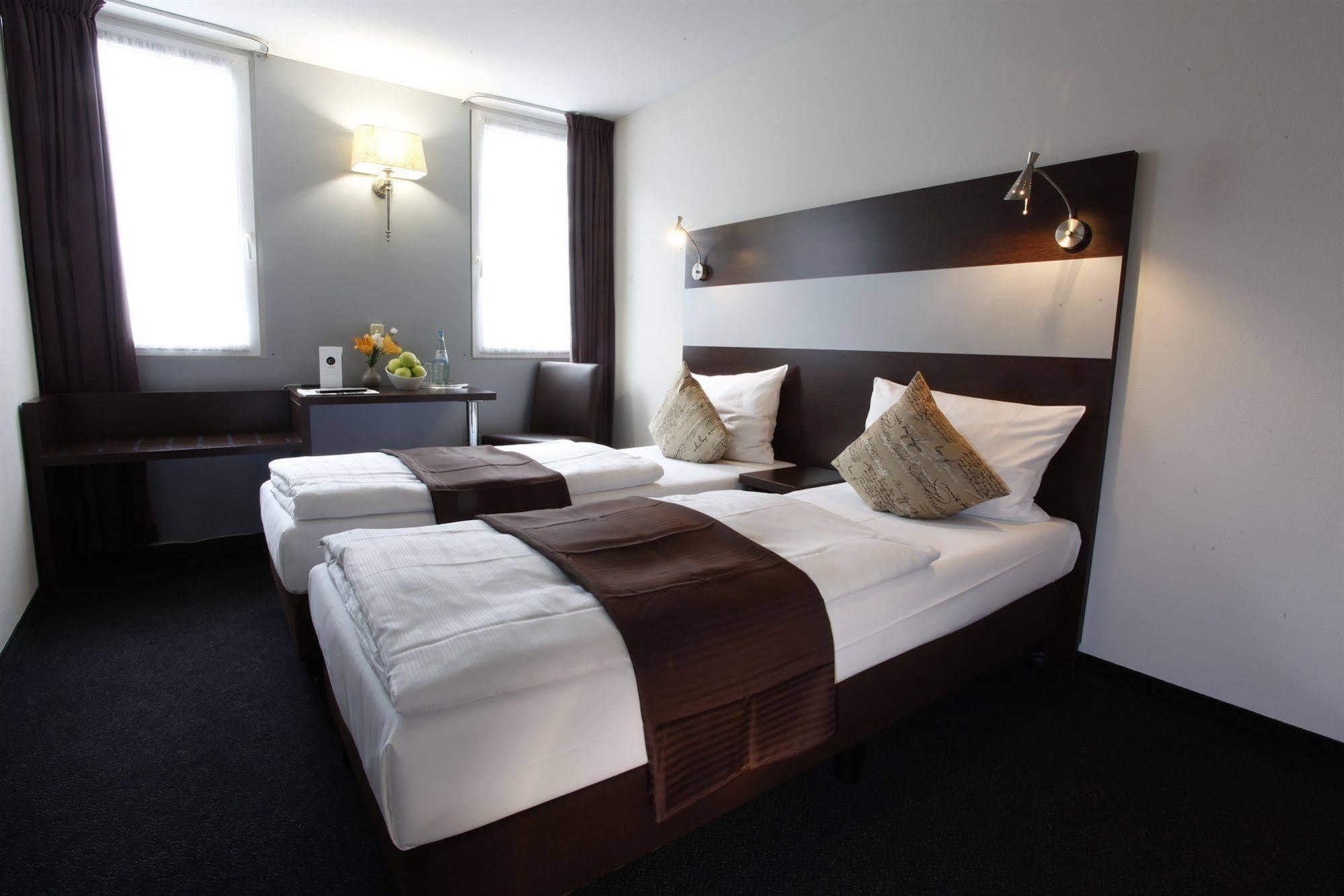 Centro Hotel Ayun Köln Eksteriør bilde